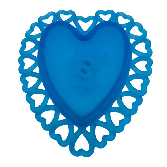Vtg Westmoreland Blue Satin Glass Heart Shape Trinket Dish Silver Daisy - Picture 6 of 9